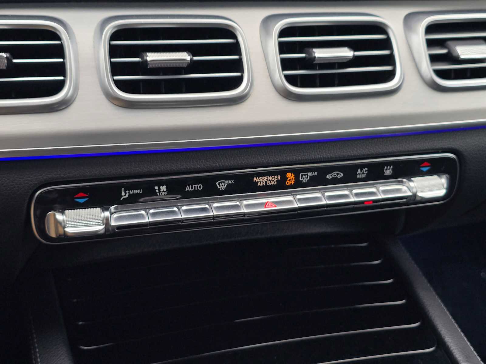 Used 2024 Mercedes-Benz GLE 450e 4MATIC image 30