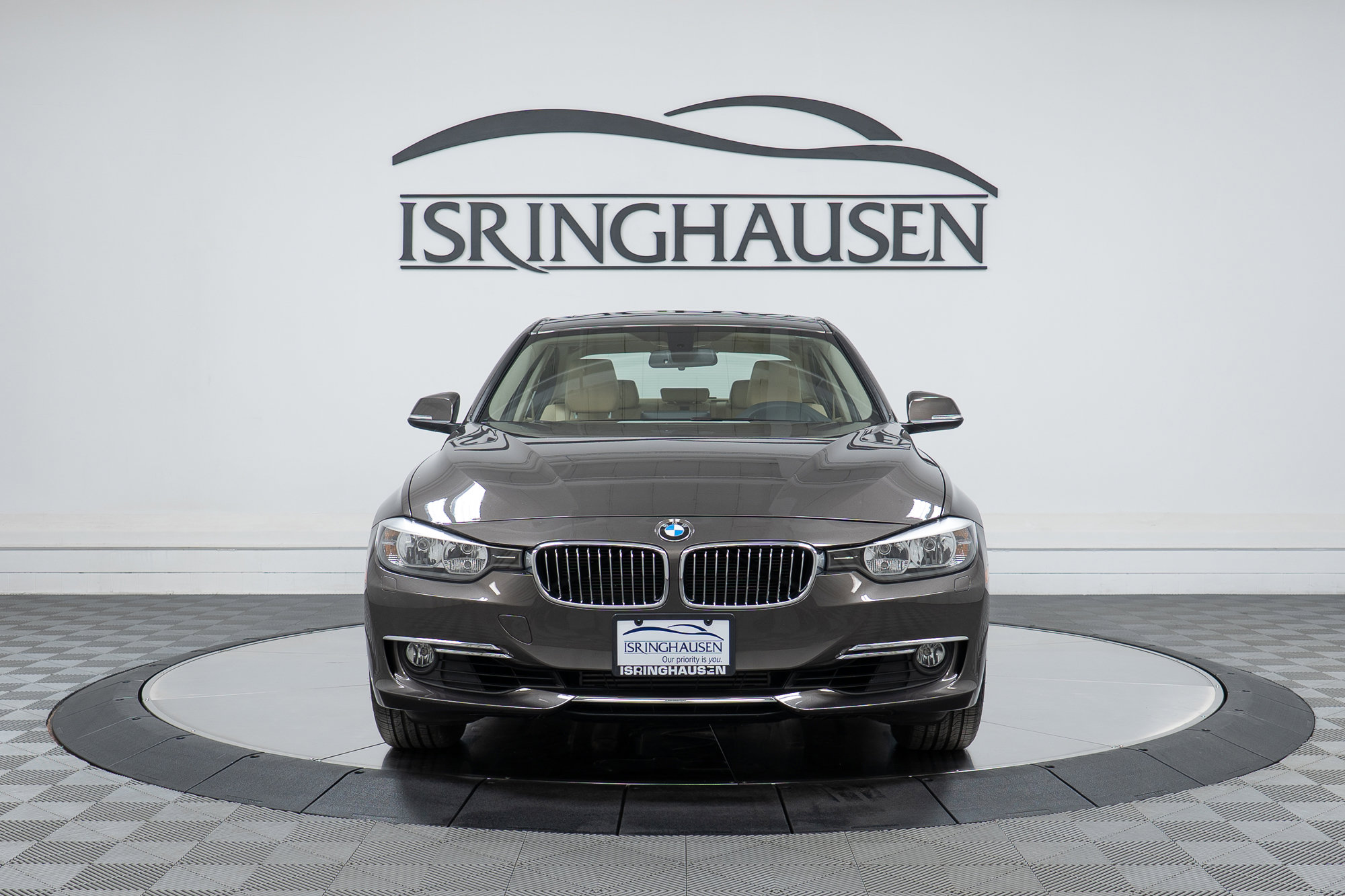 Used 2013 BMW 328i xDrive Sedan AWD/4WD image 2