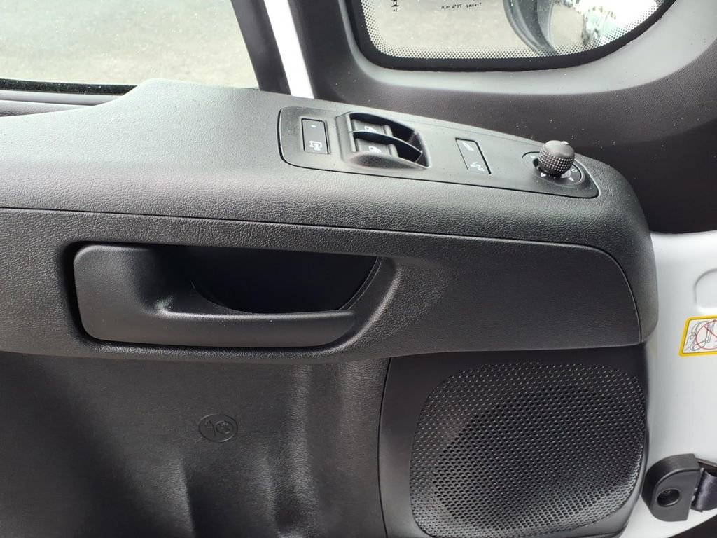 Used 2025 RAM ProMaster 3500 w/ Convenience Group FWD image 4