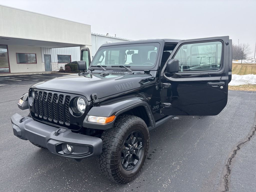 Used 2023 Jeep Gladiator Willys image 13