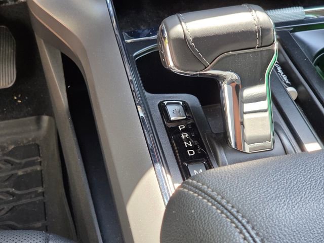 Used 2023 Ford F150 Lariat w/ Trailer Tow Package image 11