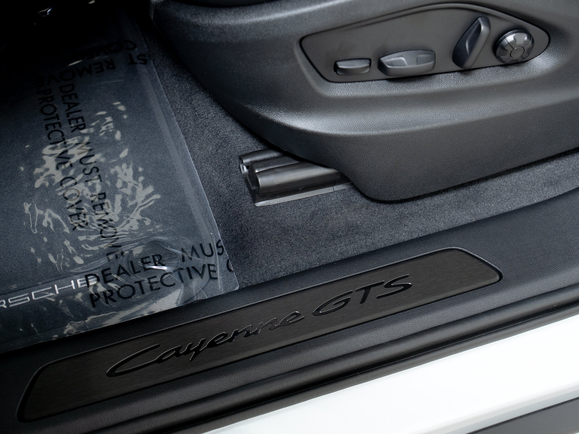 New 2026 Porsche Cayenne GTS AWD/4WD image 15