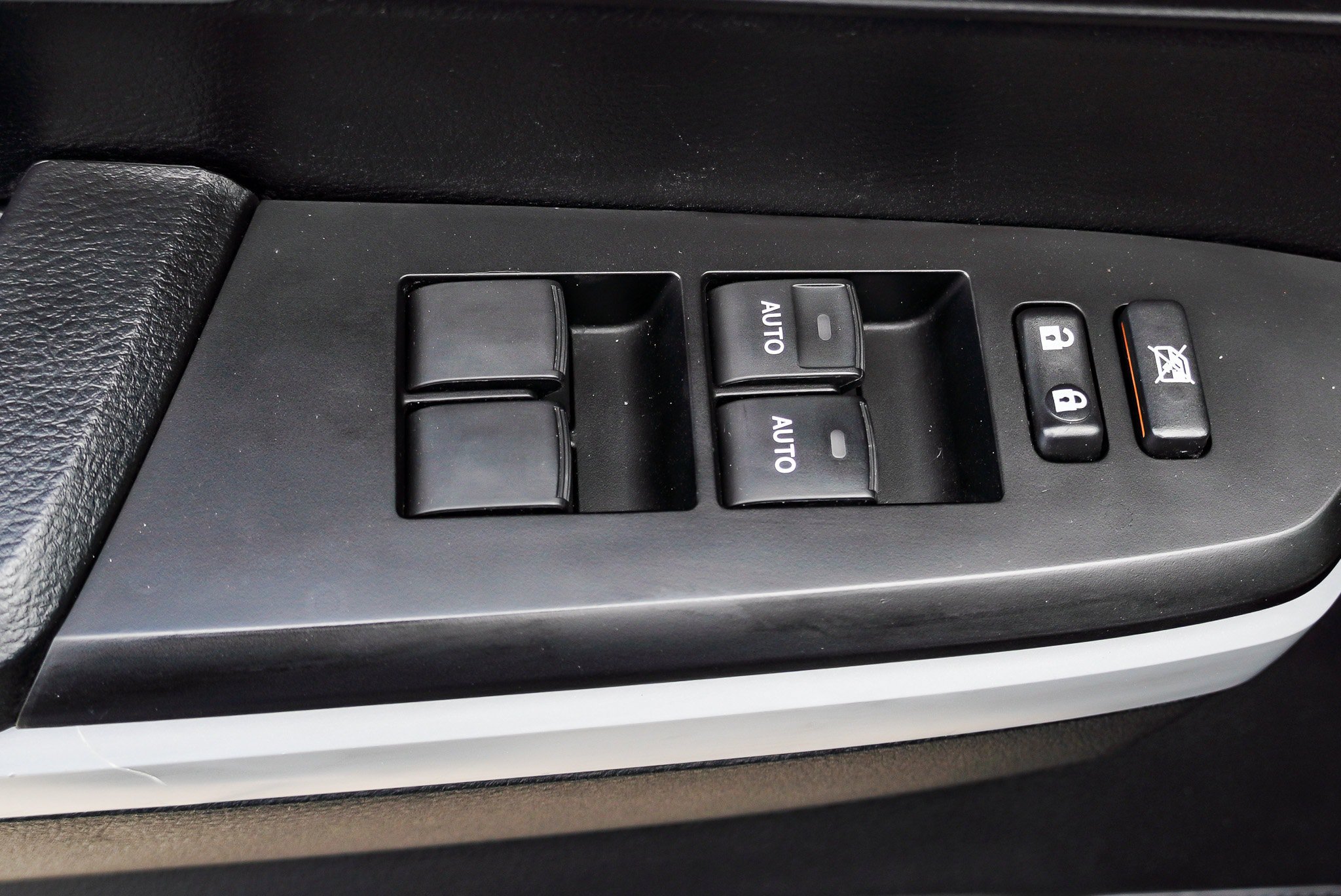 Used 2019 Toyota Tundra Limited w/ Limited Premium Package AWD/4WD image 20