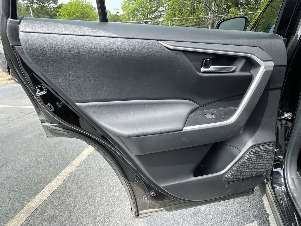 Used 2023 Toyota RAV4 AWD Hybrid image 18