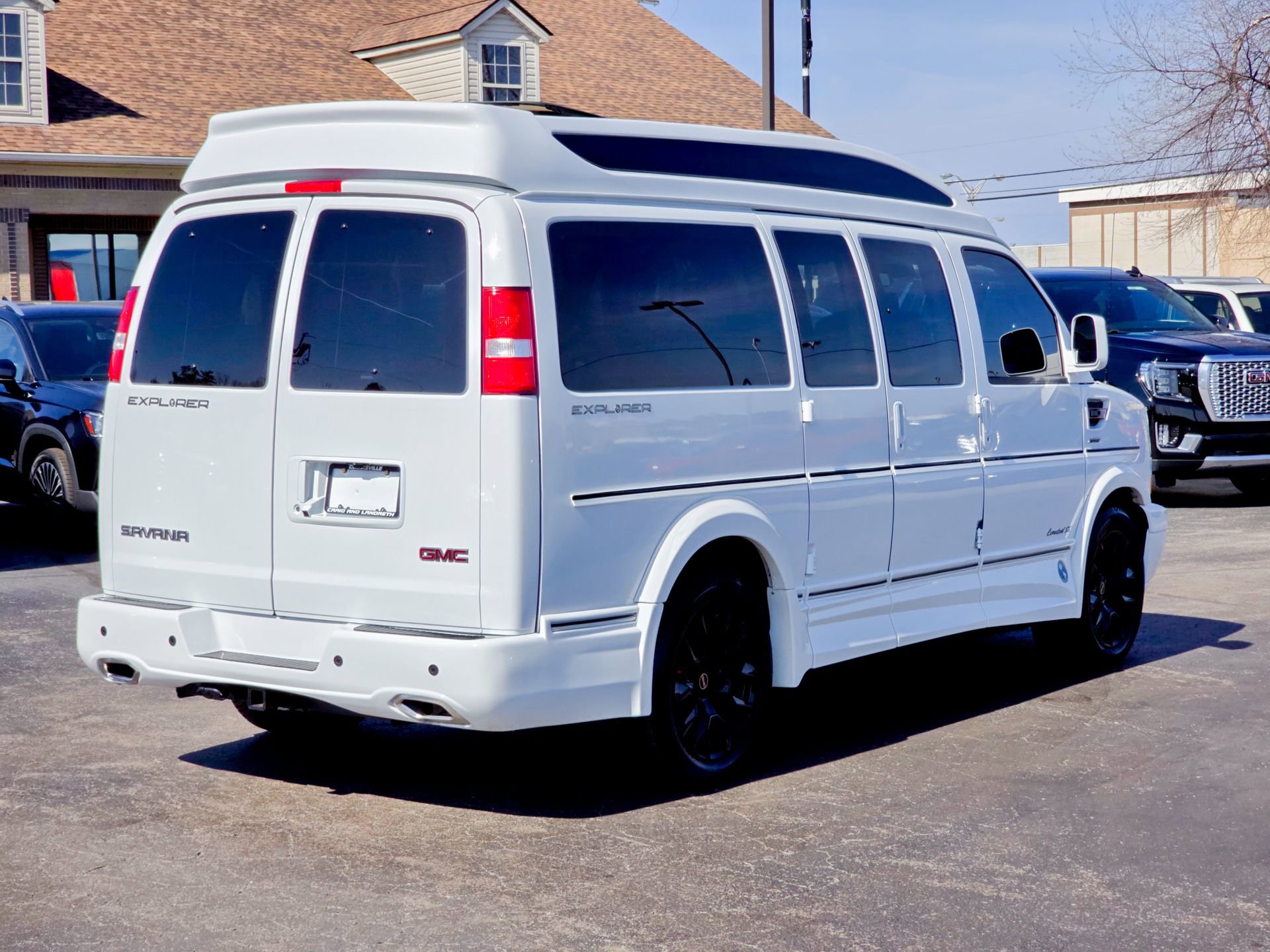 Used 2025 GMC Savana 2500 RWD image 25