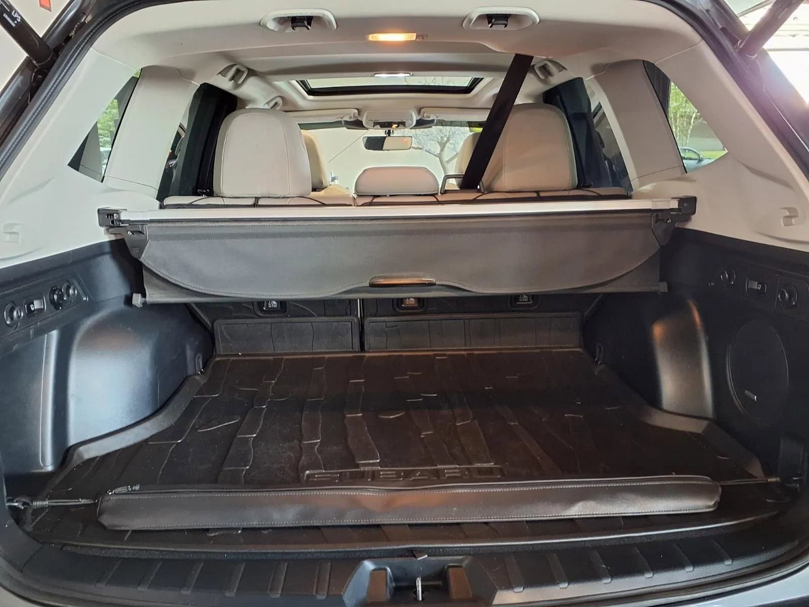 Used 2023 Subaru Forester Limited AWD/4WD image 6