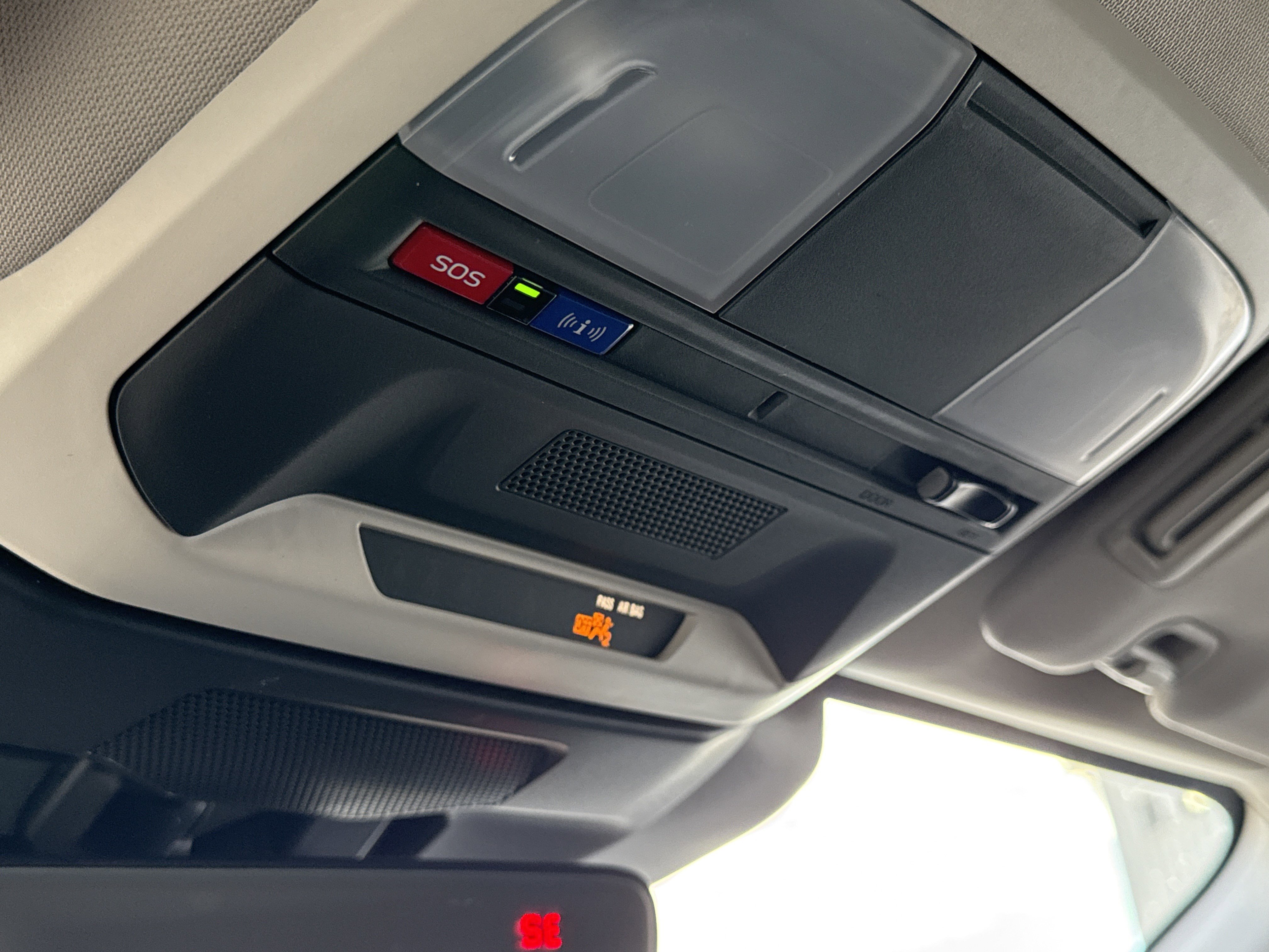 Used 2024 Subaru Crosstrek 2.0i Premium w/ Crosstrek Mirror Package image 33