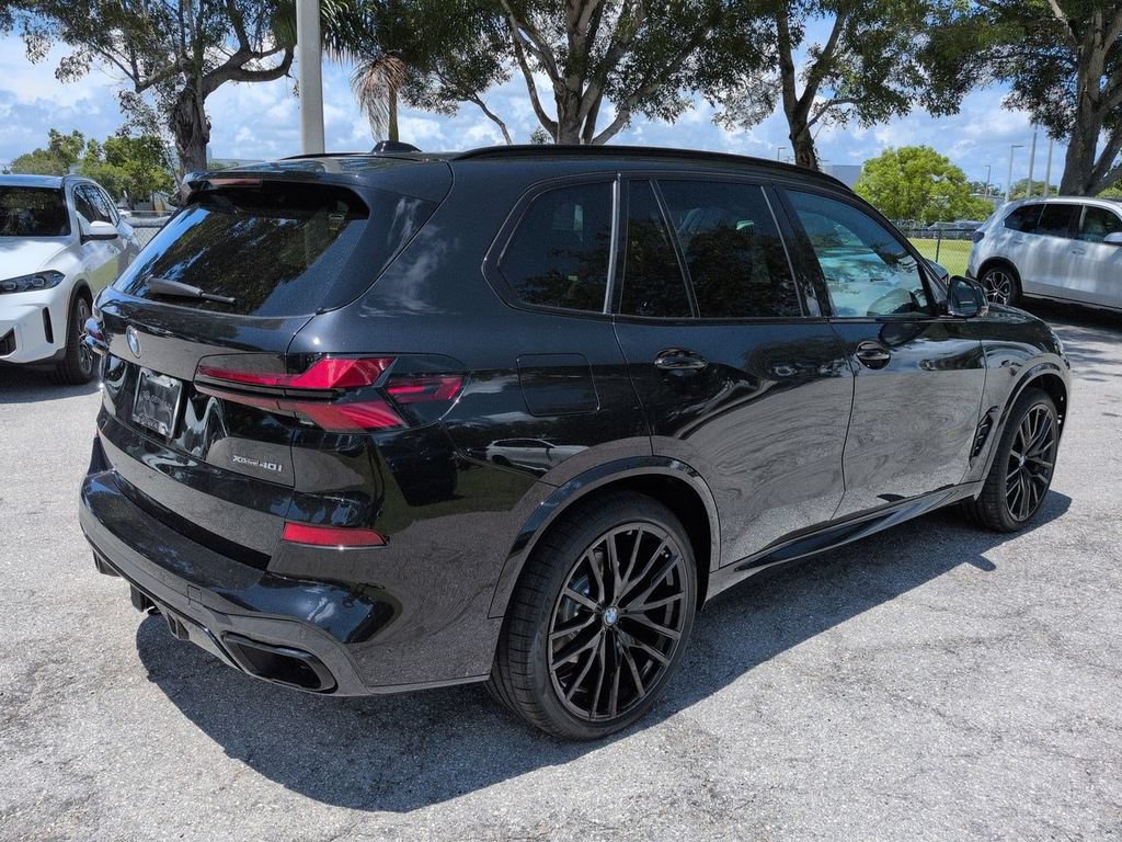 New 2026 BMW X5 xDrive40i w/ M Sport Package AWD/4WD image 4