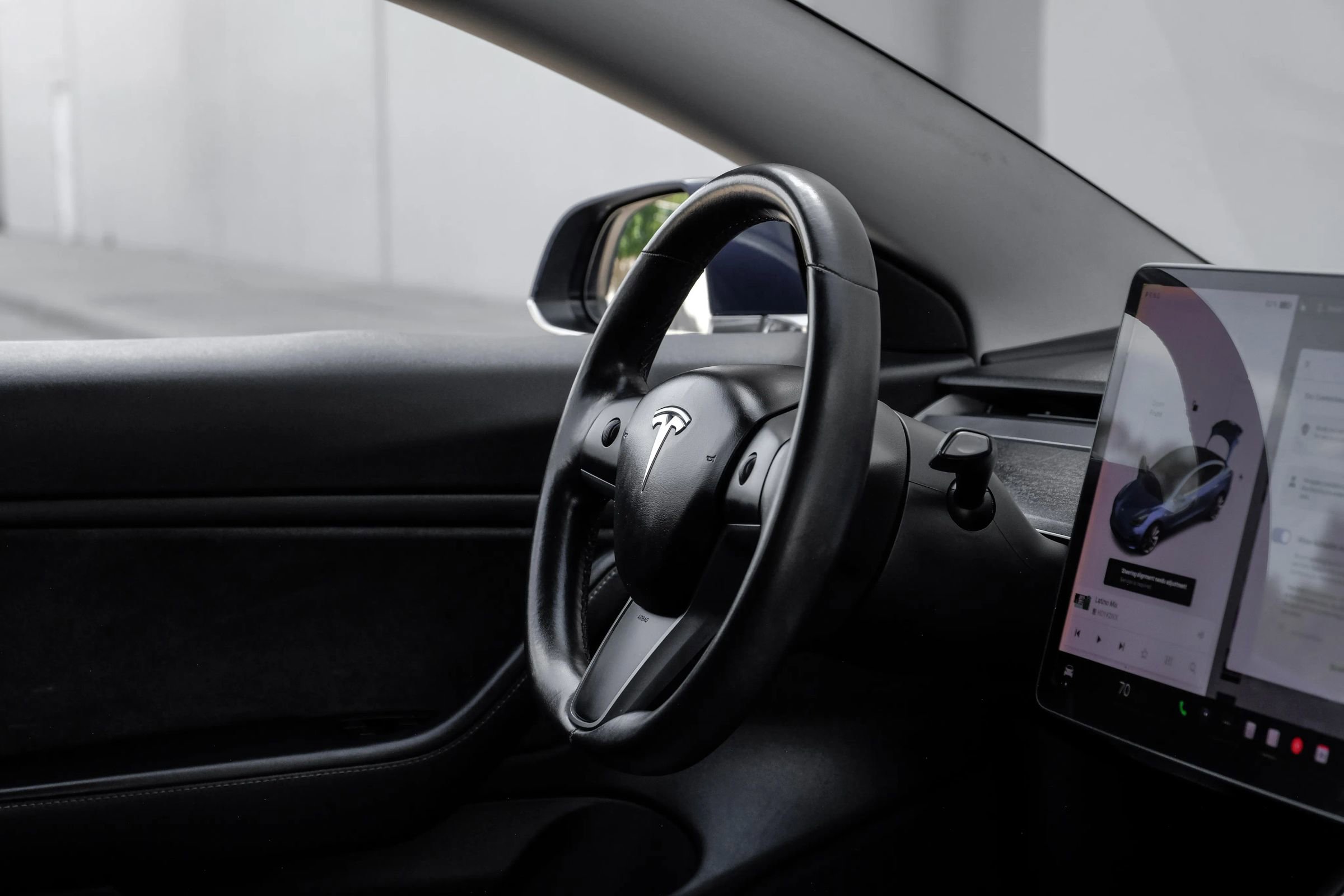 Used 2018 Tesla Model 3 Long Range image 14