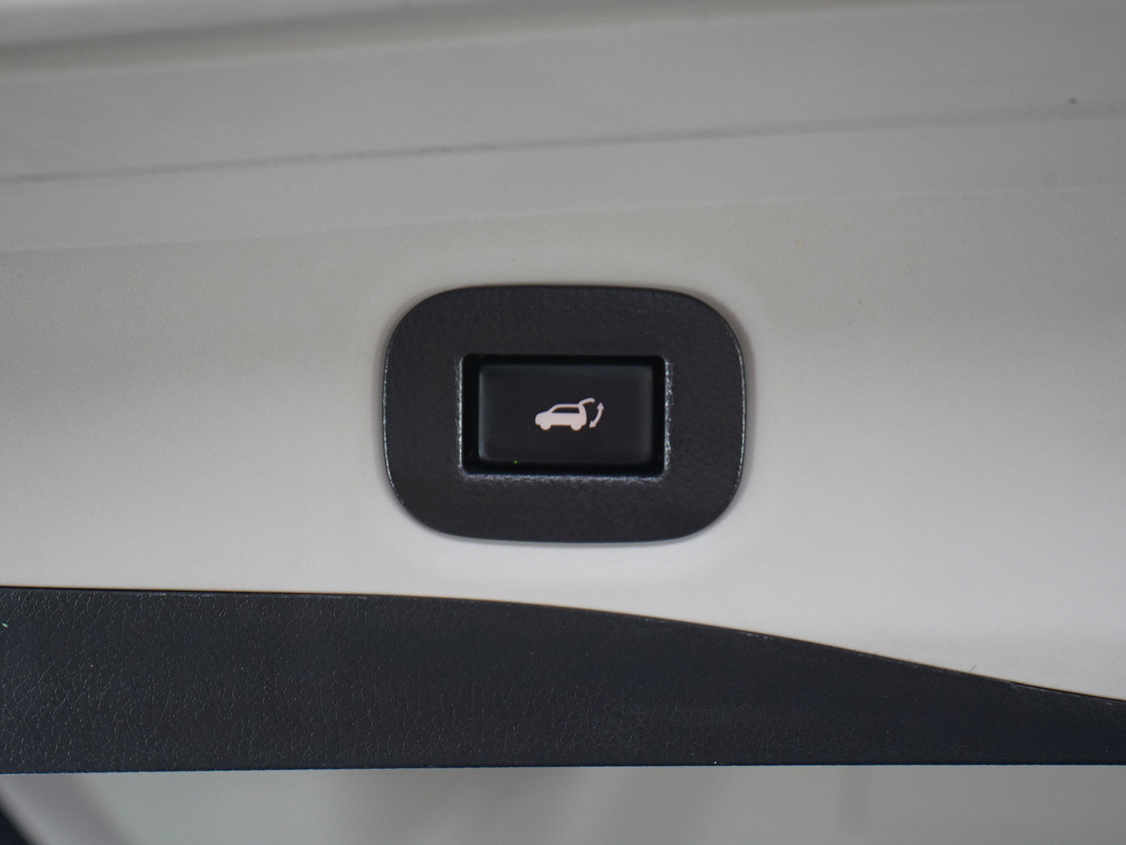 Used 2019 Nissan Rogue SL w/ Premium Package AWD/4WD image 17