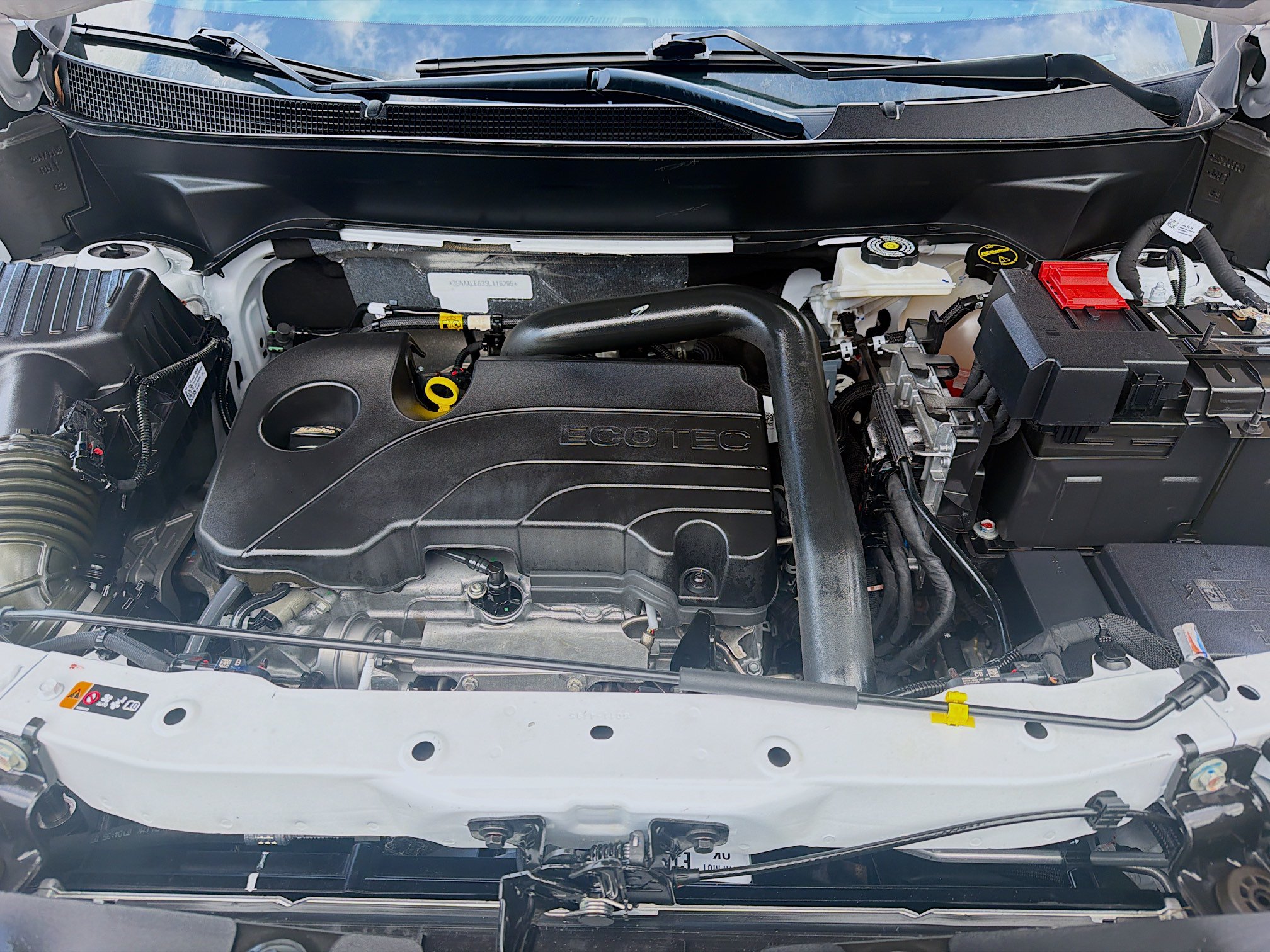 Used 2025 Chevrolet Equinox RS w/ Safety and Technology Package FWD image 35