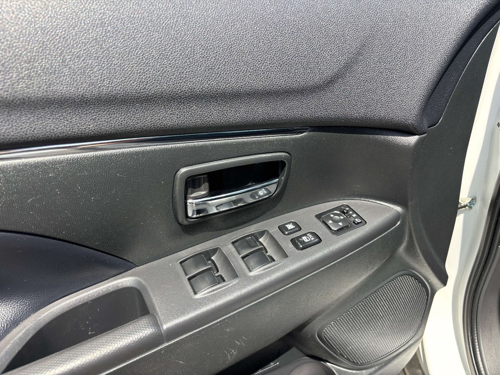 Used 2016 Mitsubishi Outlander Sport GT AWD/4WD image 17