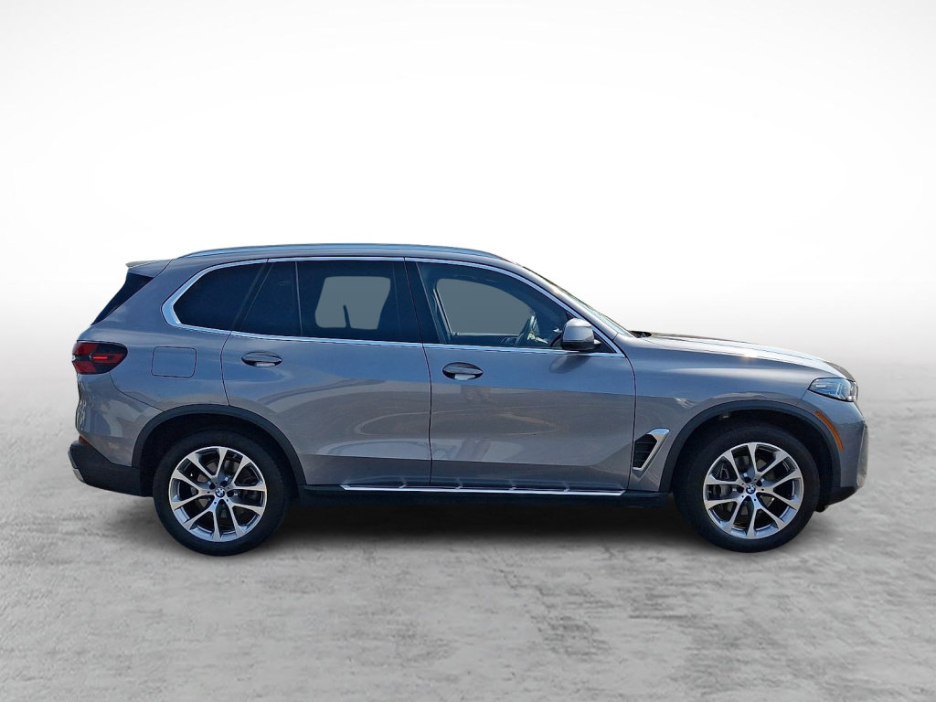 Used 2026 BMW X5 xDrive40i AWD/4WD image 6