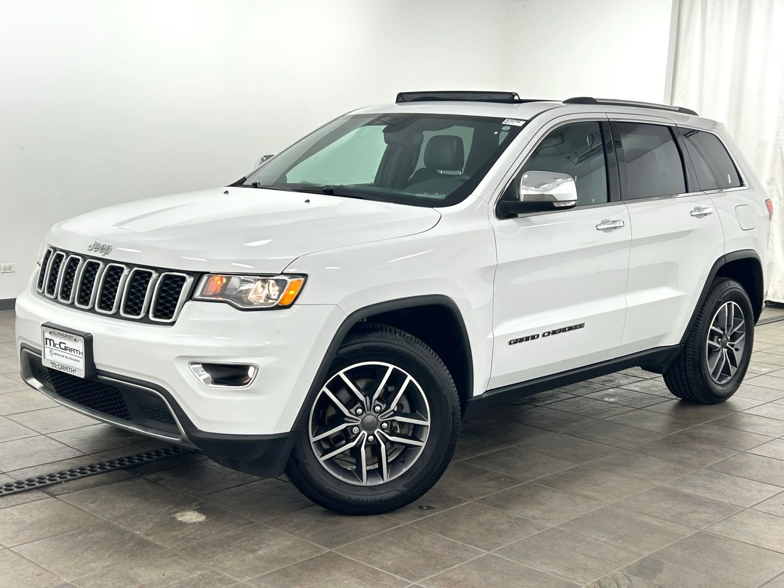 Used 2020 Jeep Grand Cherokee Limited w/ Luxury Group II image 1