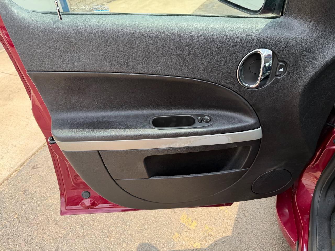 Used 2007 Chevrolet HHR LS FWD image 12