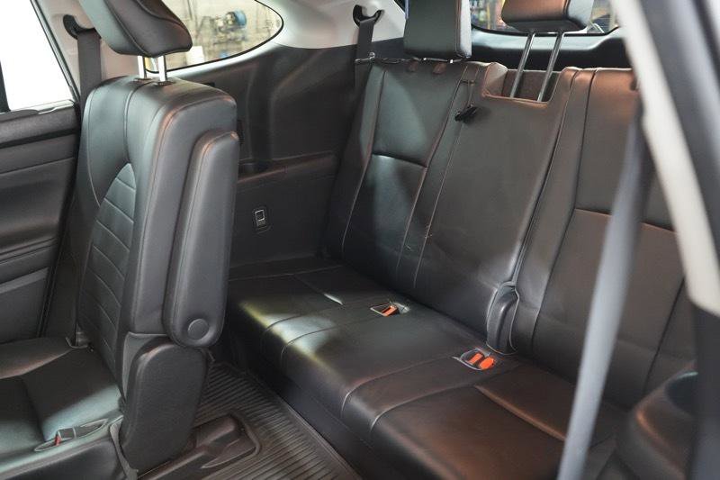 Used 2021 Toyota Highlander XLE AWD/4WD image 25