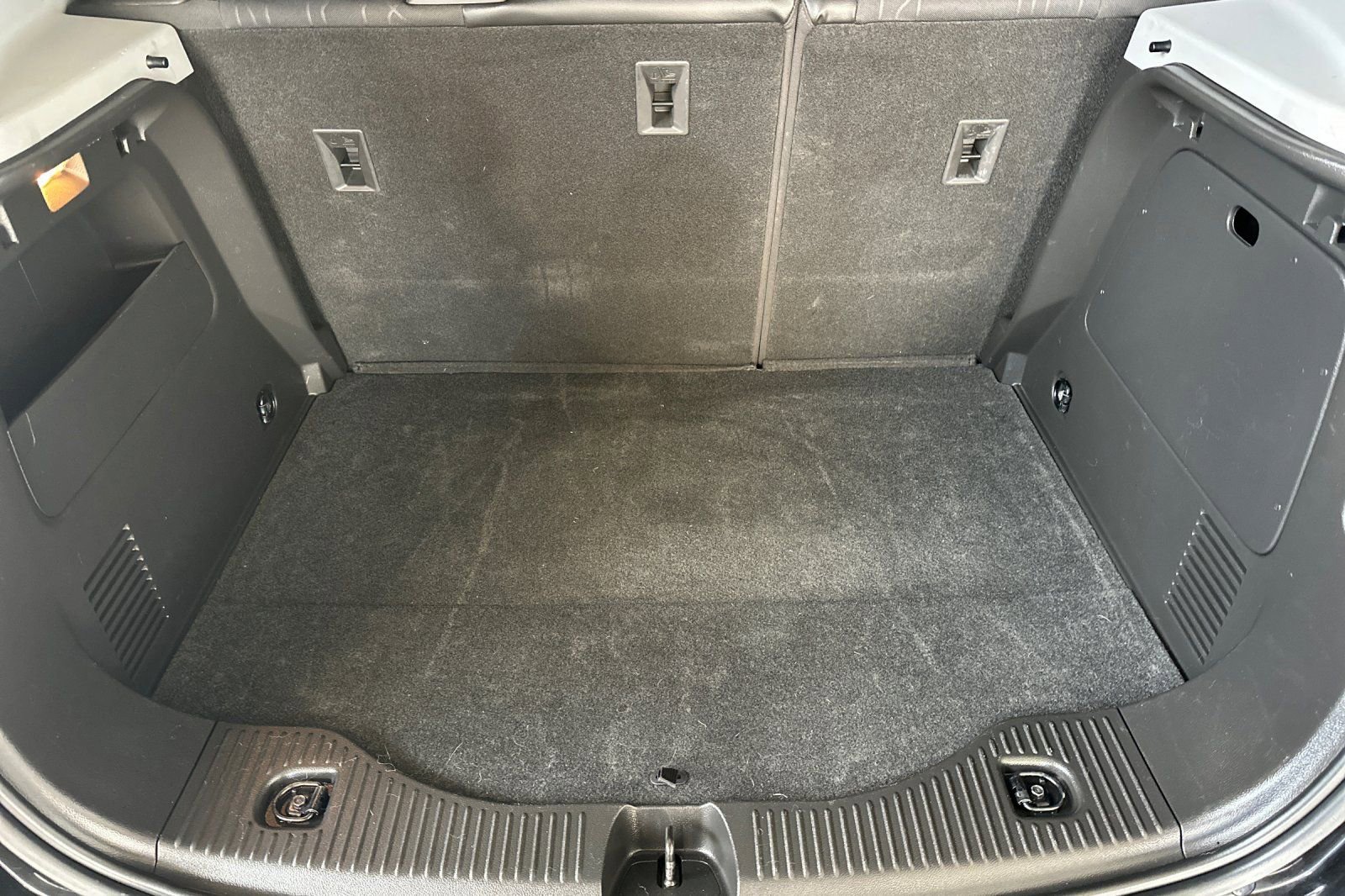 Used 2019 Chevrolet Trax LT w/ LT Convenience Package image 17