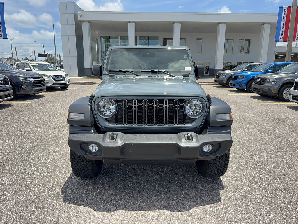 Used 2024 Jeep Wrangler Unlimited Sport AWD/4WD image 3