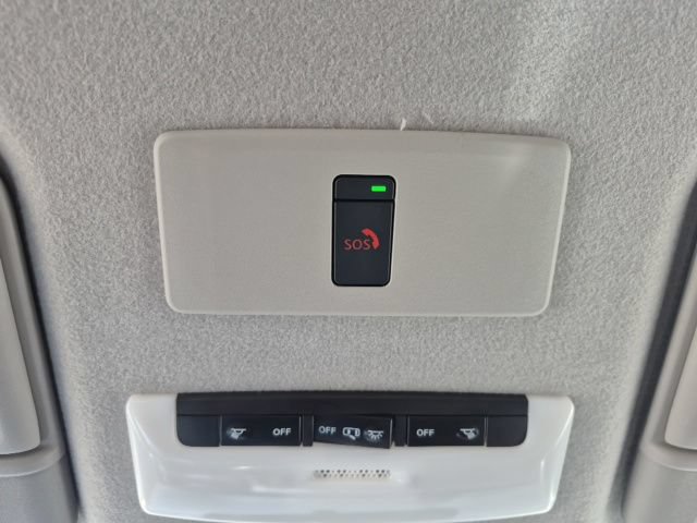 Used 2023 Nissan Kicks SR w/ SR Premium Package FWD image 27