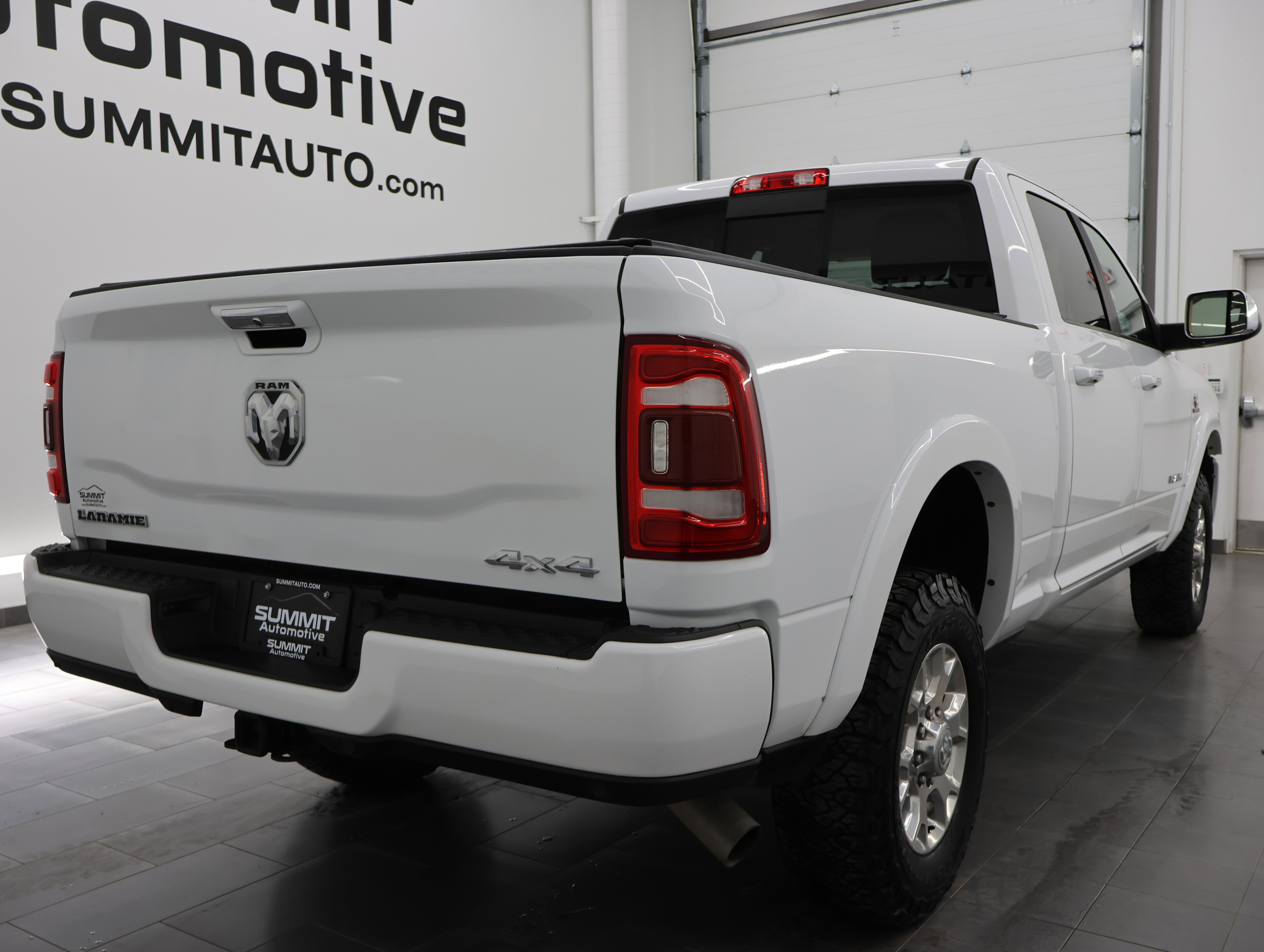 Used 2022 RAM 2500 Laramie AWD/4WD image 4