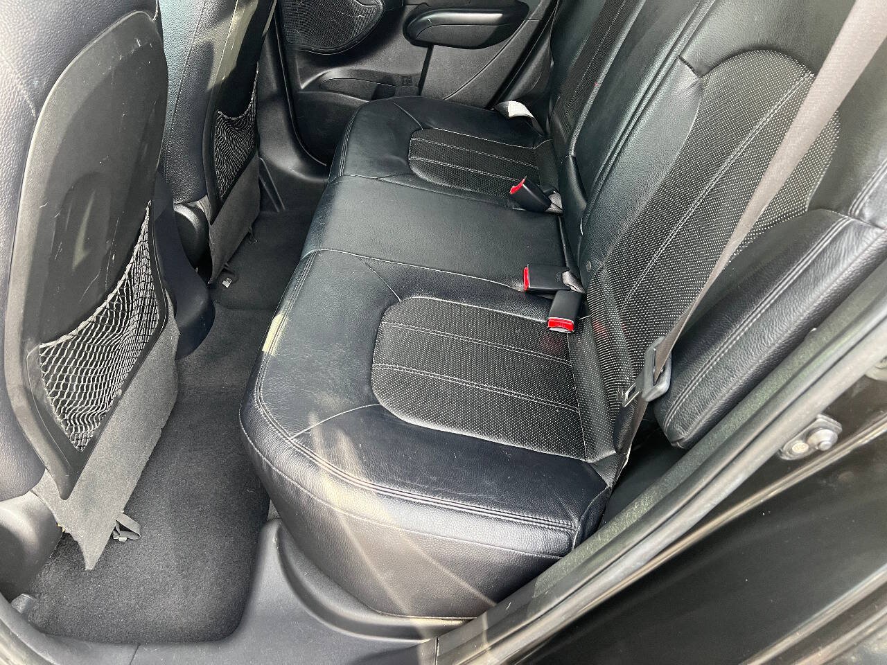 Used 2013 Hyundai Tucson Limited w/ Premium Pkg FWD image 23