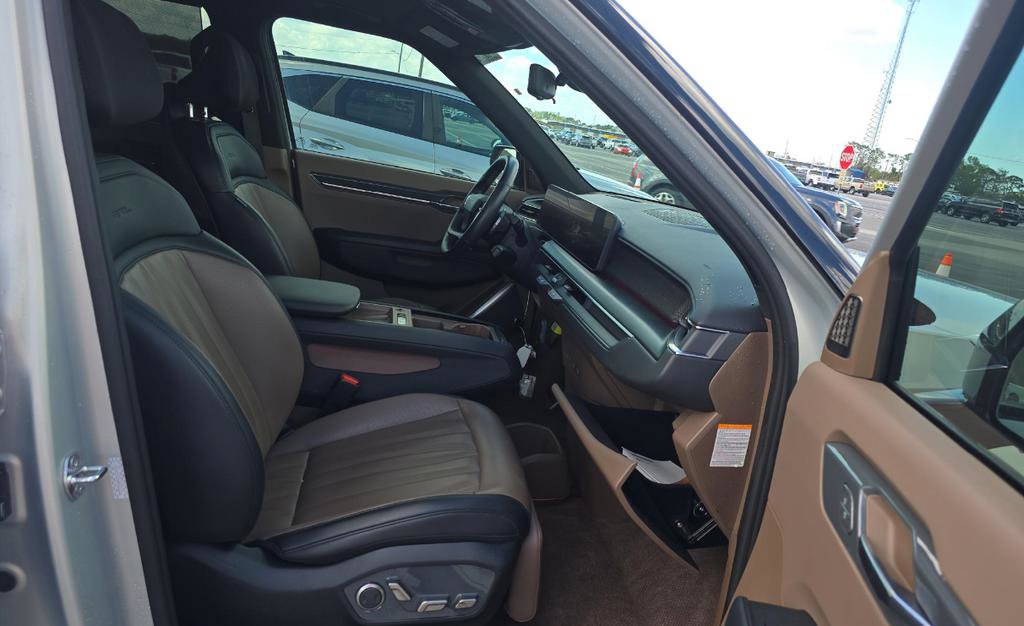 Certified 2024 Kia EV9 GT-Line image 4