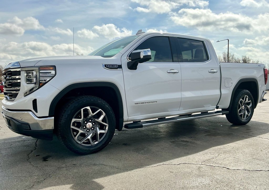 Used 2024 GMC Sierra 1500 SLT w/ SLT Premium Plus Package image 7