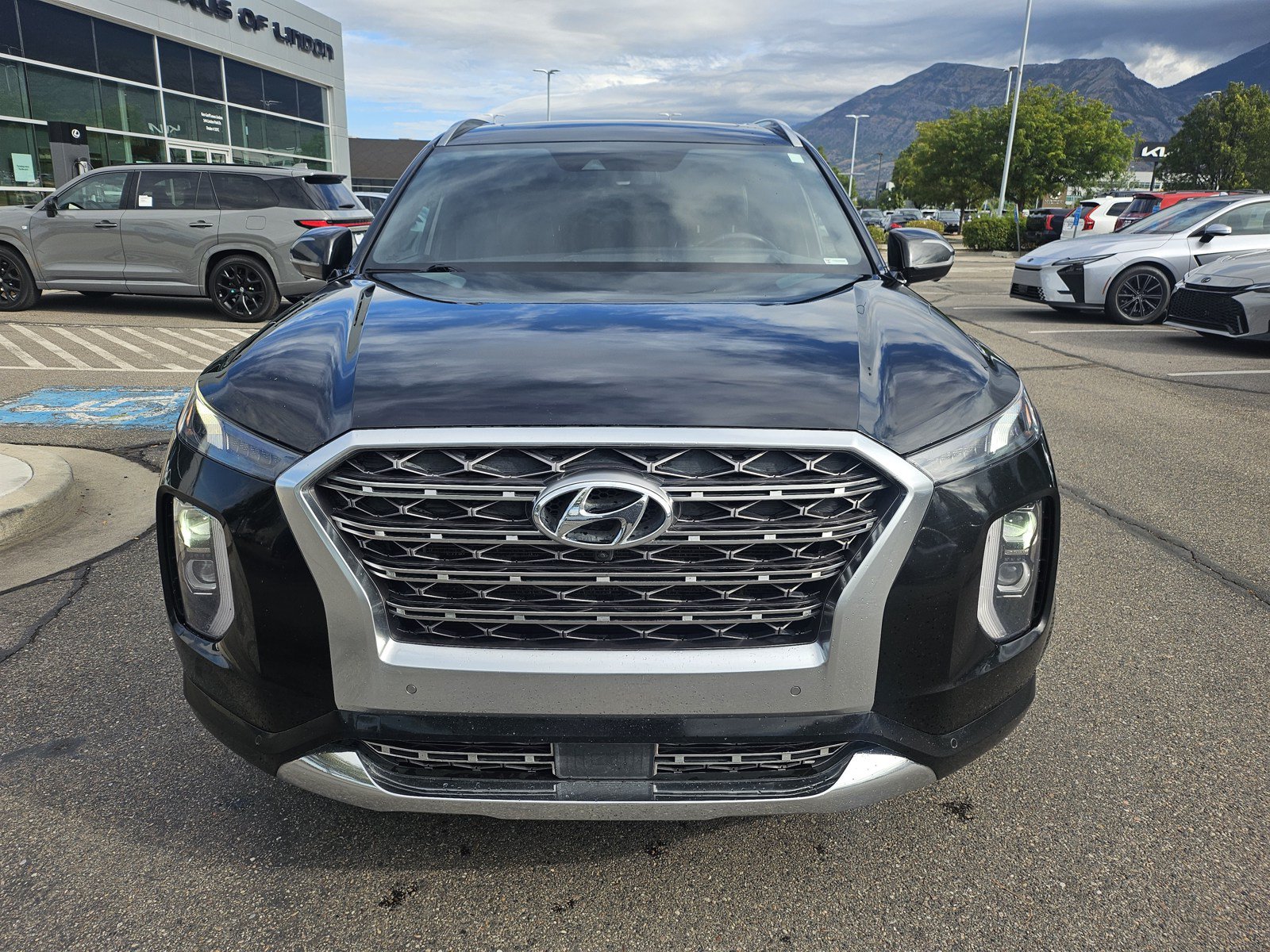 Used 2020 Hyundai Palisade Limited AWD/4WD image 2