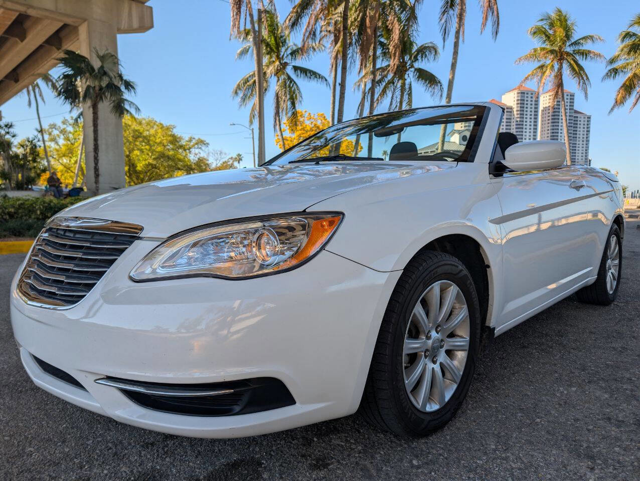 Used 2012 Chrysler 200 Touring image 10