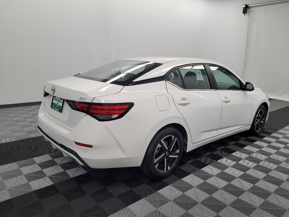 Used 2024 Nissan Sentra SV FWD image 9