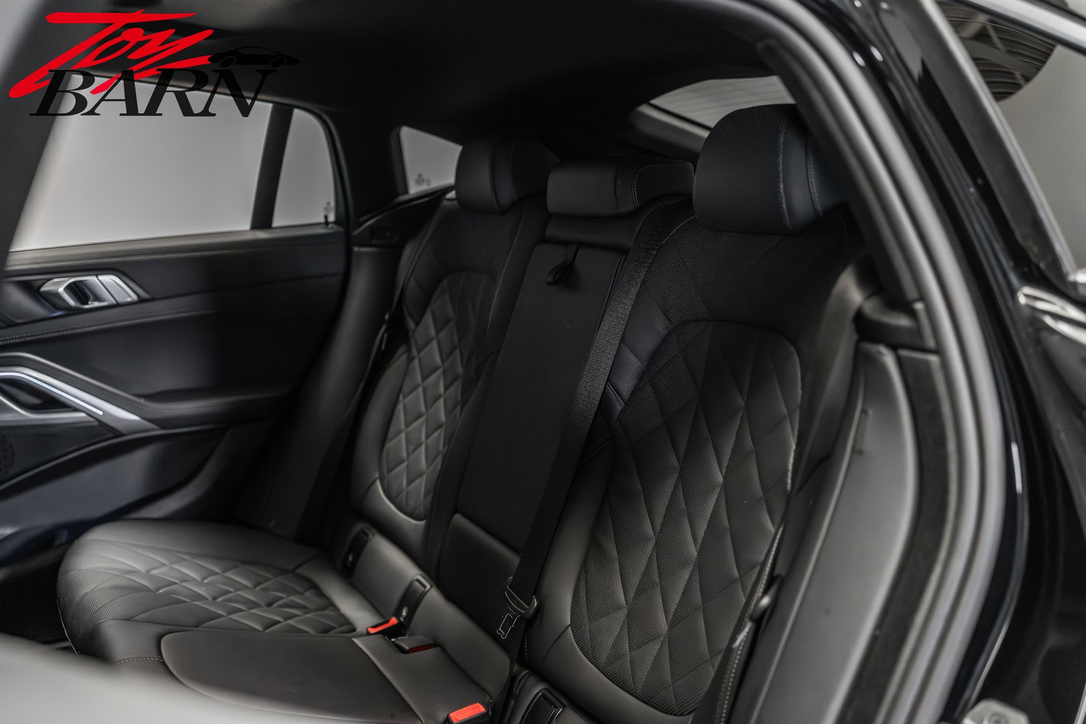 Used 2023 BMW X6 xDrive40i w/ Premium Package image 37