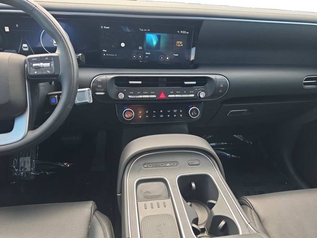Certified 2026 Hyundai Palisade Calligraphy FWD image 14
