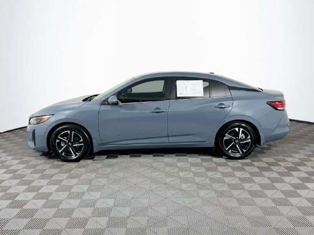 Used 2025 Nissan Sentra SV w/ All-Weather Package FWD image 5