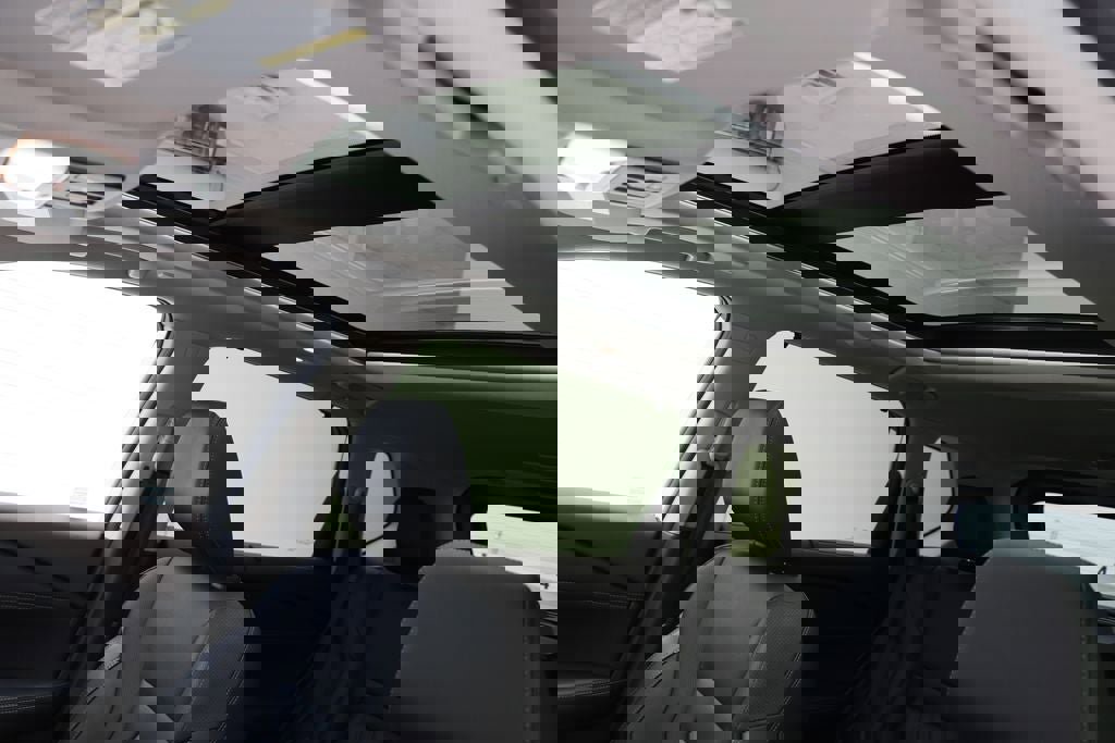 Used 2023 Nissan Rogue Platinum w/ Platinum Premium Package image 17