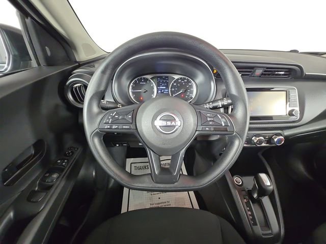 Used 2025 Nissan Kicks Play S image 12