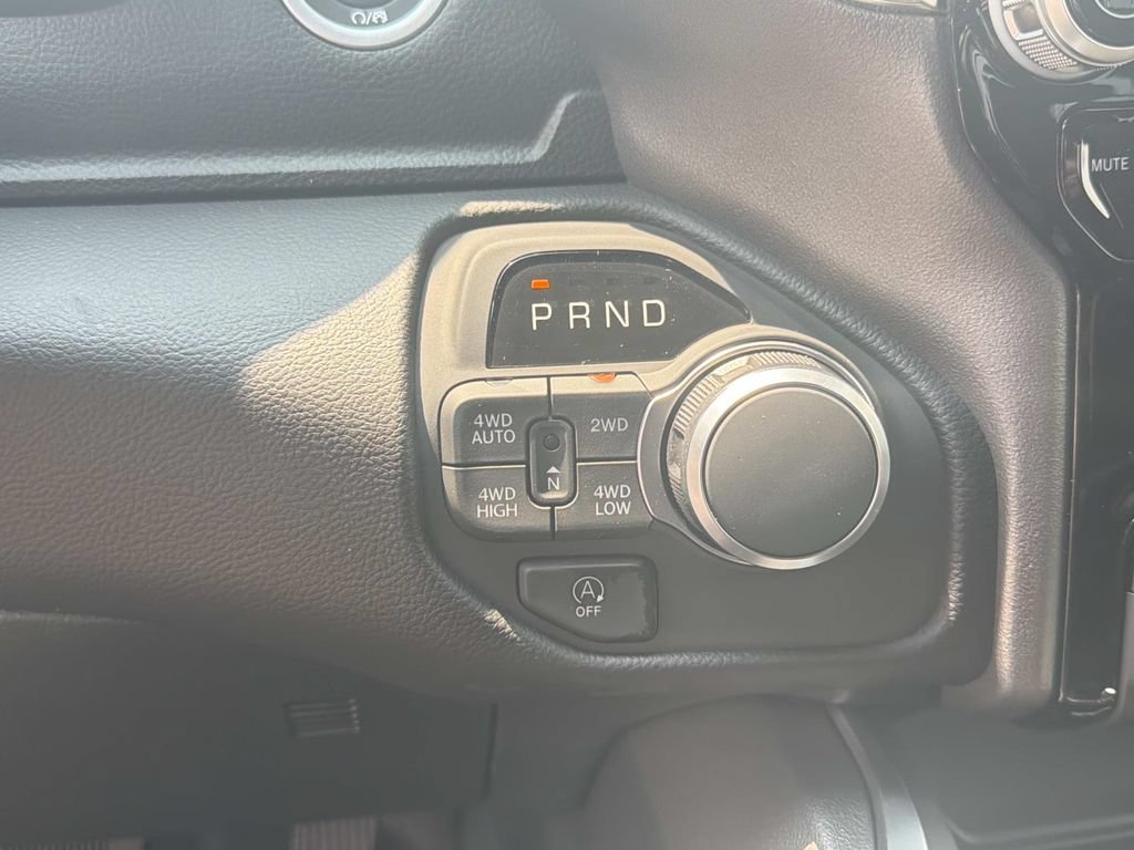 New 2026 RAM 1500 Big Horn AWD/4WD image 6