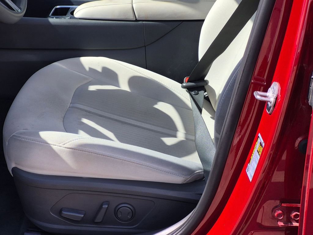 Used 2025 Hyundai Sonata SEL FWD image 20