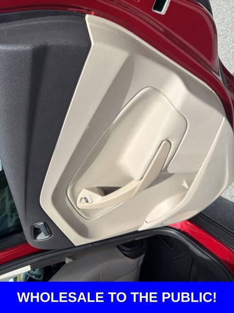 Used 2017 Ford Escape SE w/ SE Cold Weather Package FWD image 11
