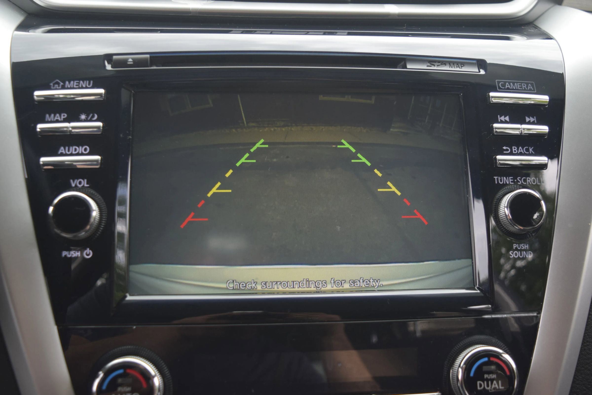 Used 2016 Nissan Murano S w/ Navigation Package FWD image 12