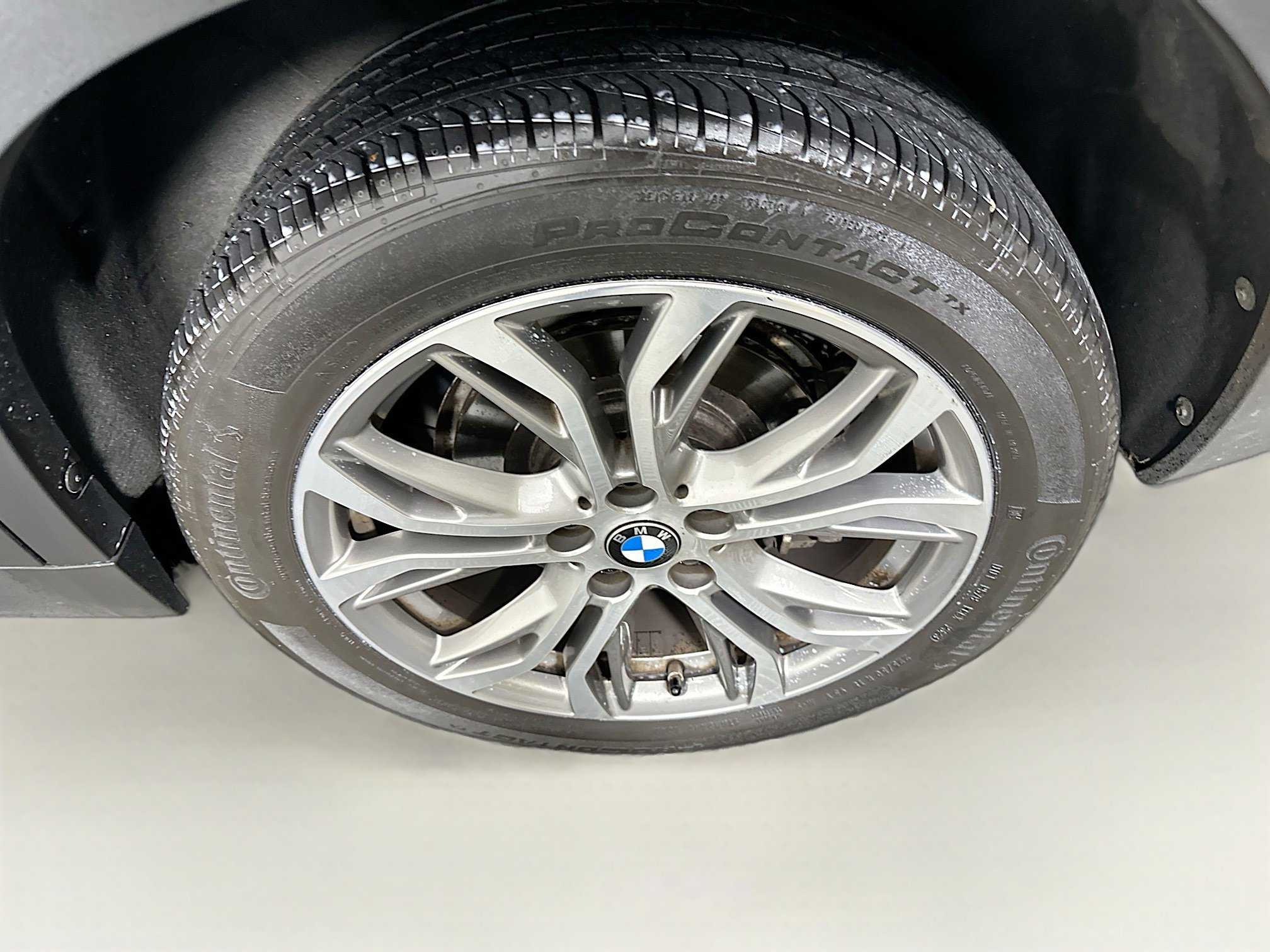 Used 2019 BMW X2 sDrive28i w/ Convenience Package image 11