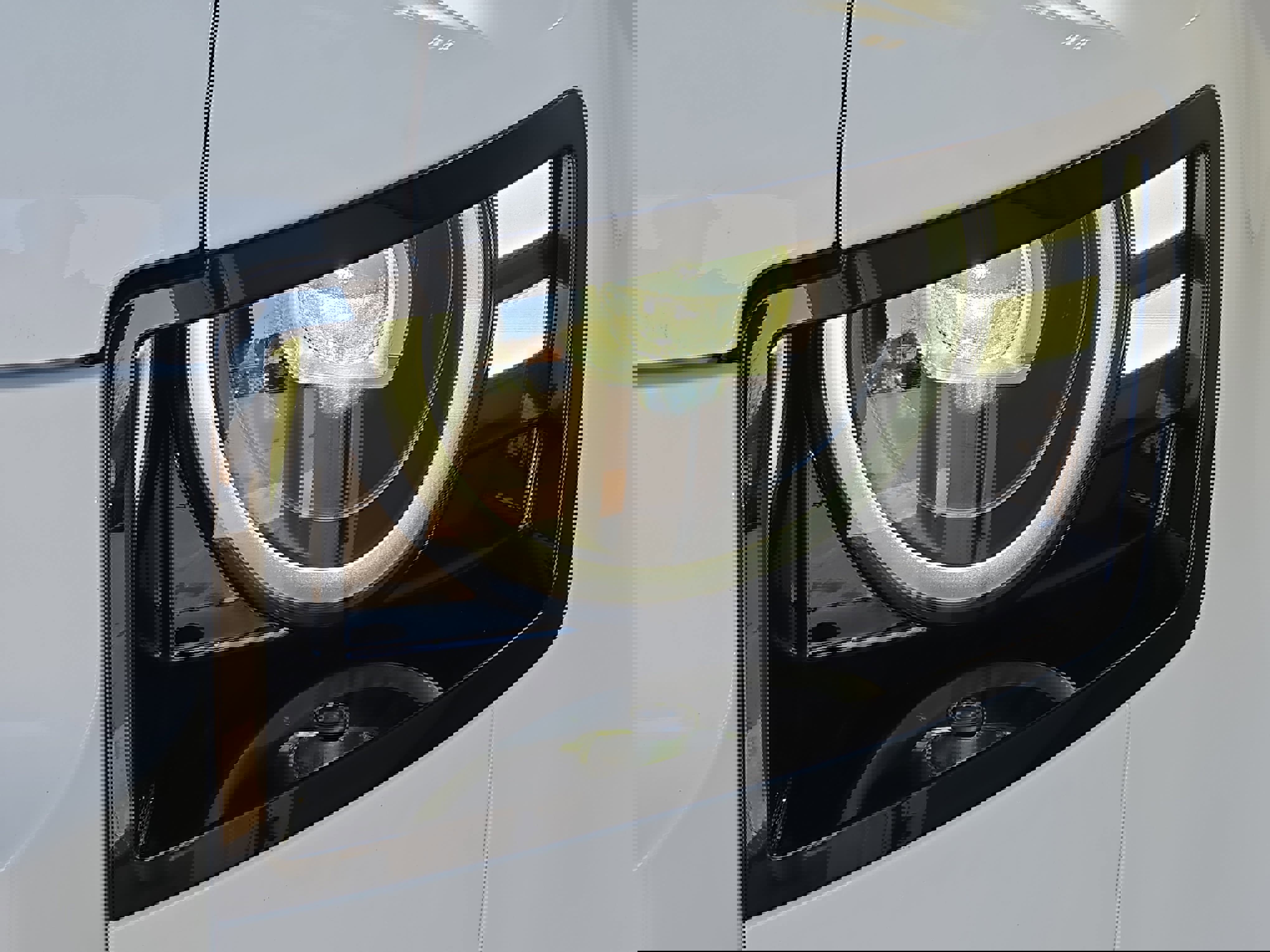 New 2026 Land Rover Defender 110 V8 image 30