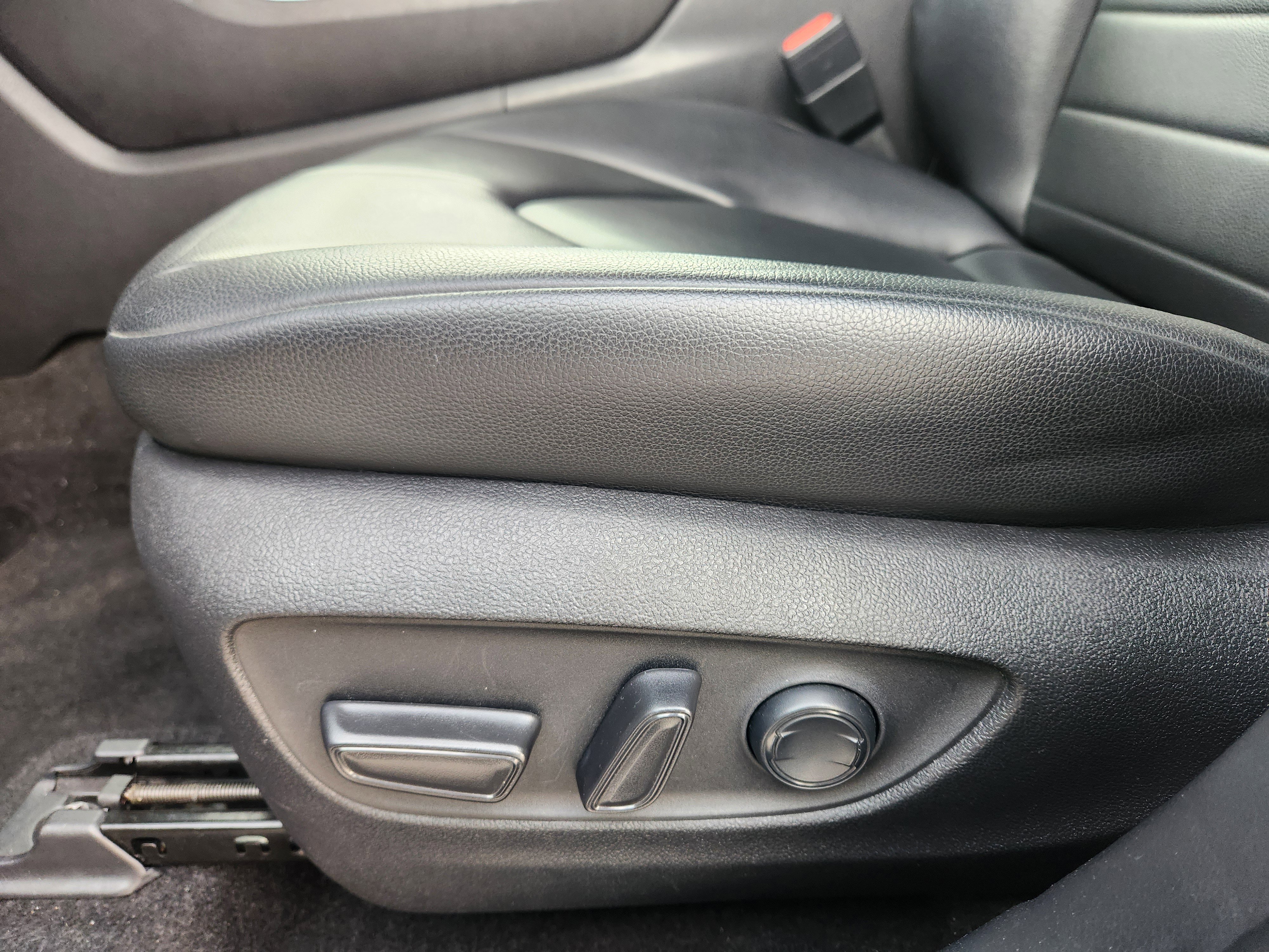 Used 2024 Toyota Highlander XSE image 23