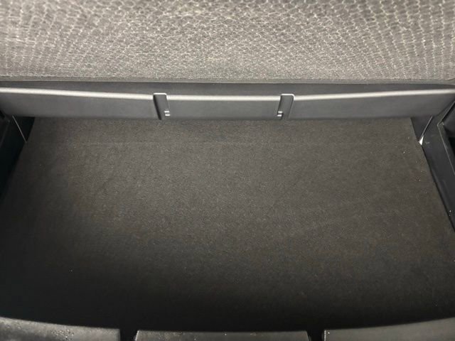 Used 2023 Ford Explorer XLT w/ Equipment Group 202A image 39