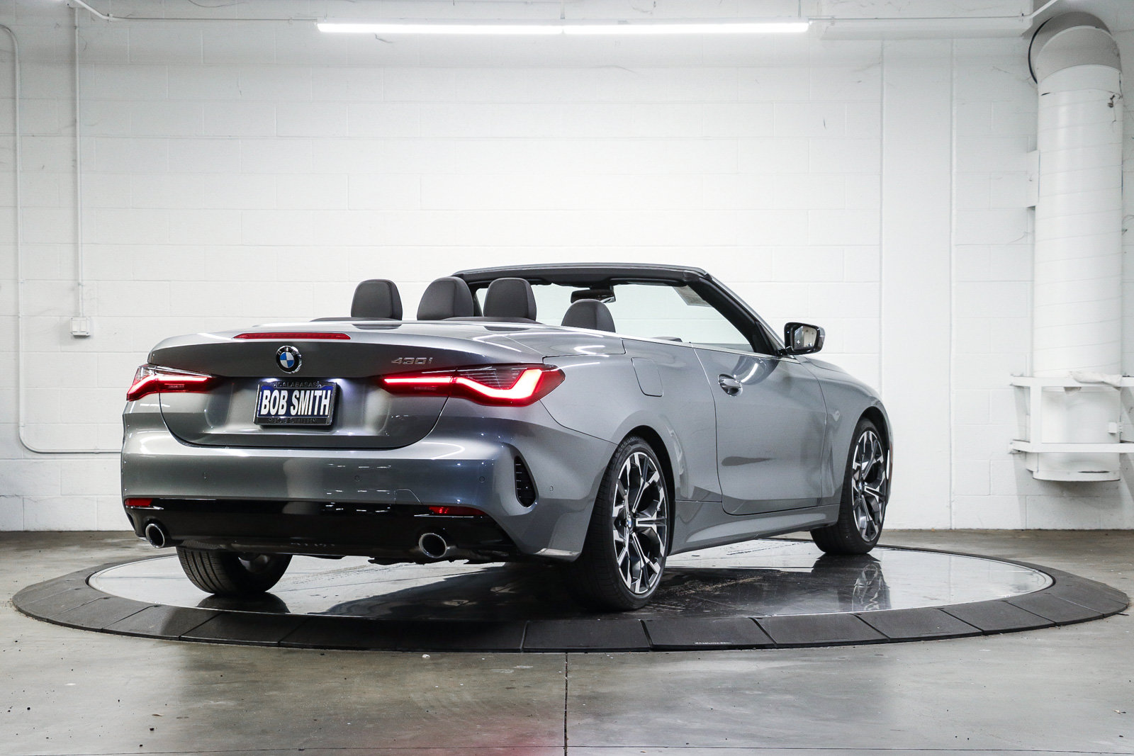 Used 2026 BMW 430i Convertible w/ Parking Assistance Package RWD image 12