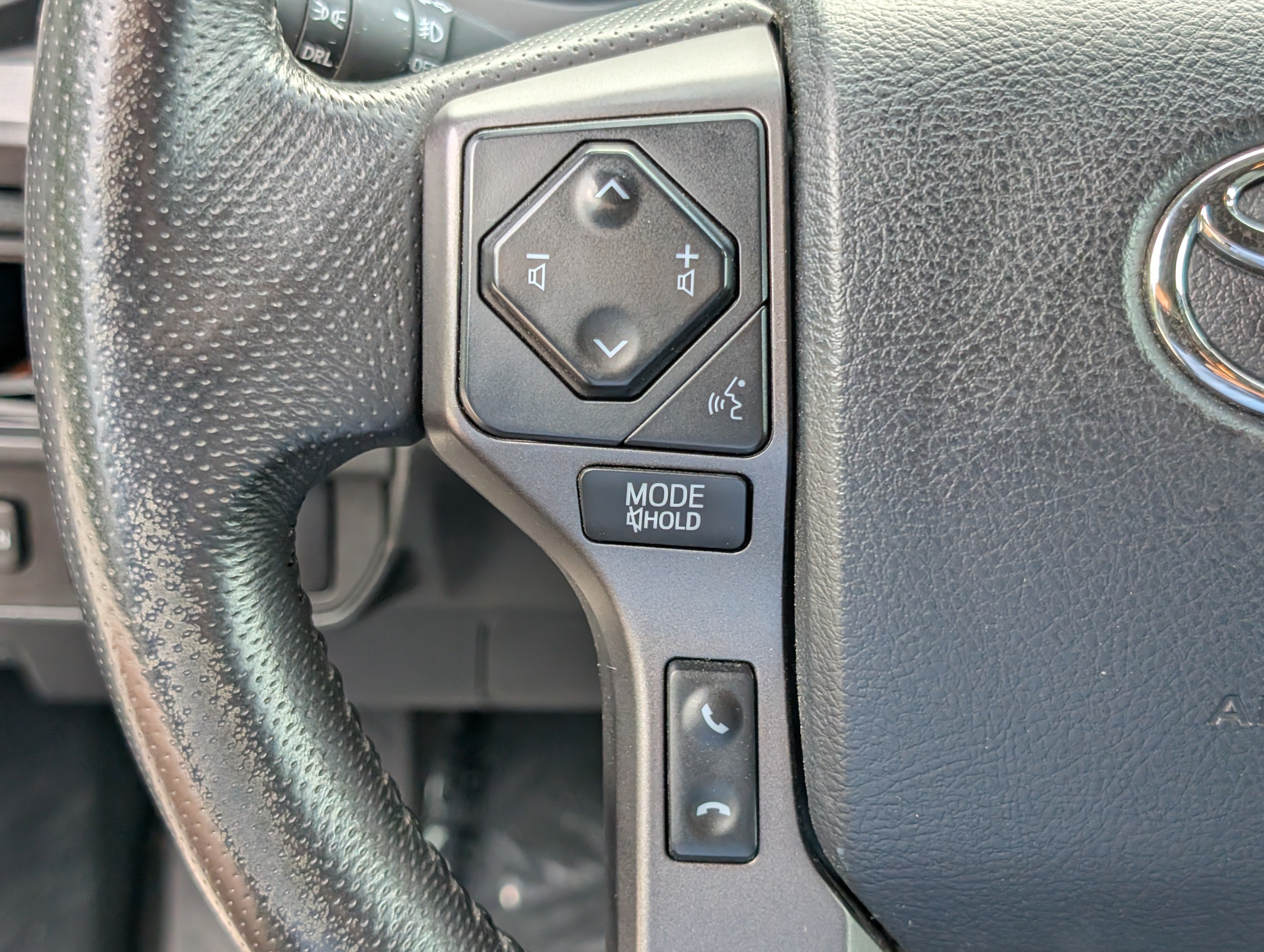 Used 2019 Toyota Tacoma TRD Sport w/ Technology Package AWD/4WD image 21