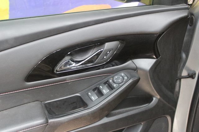 Used 2023 Chevrolet Traverse RS w/ LPO, Floor Liner Package AWD/4WD image 13