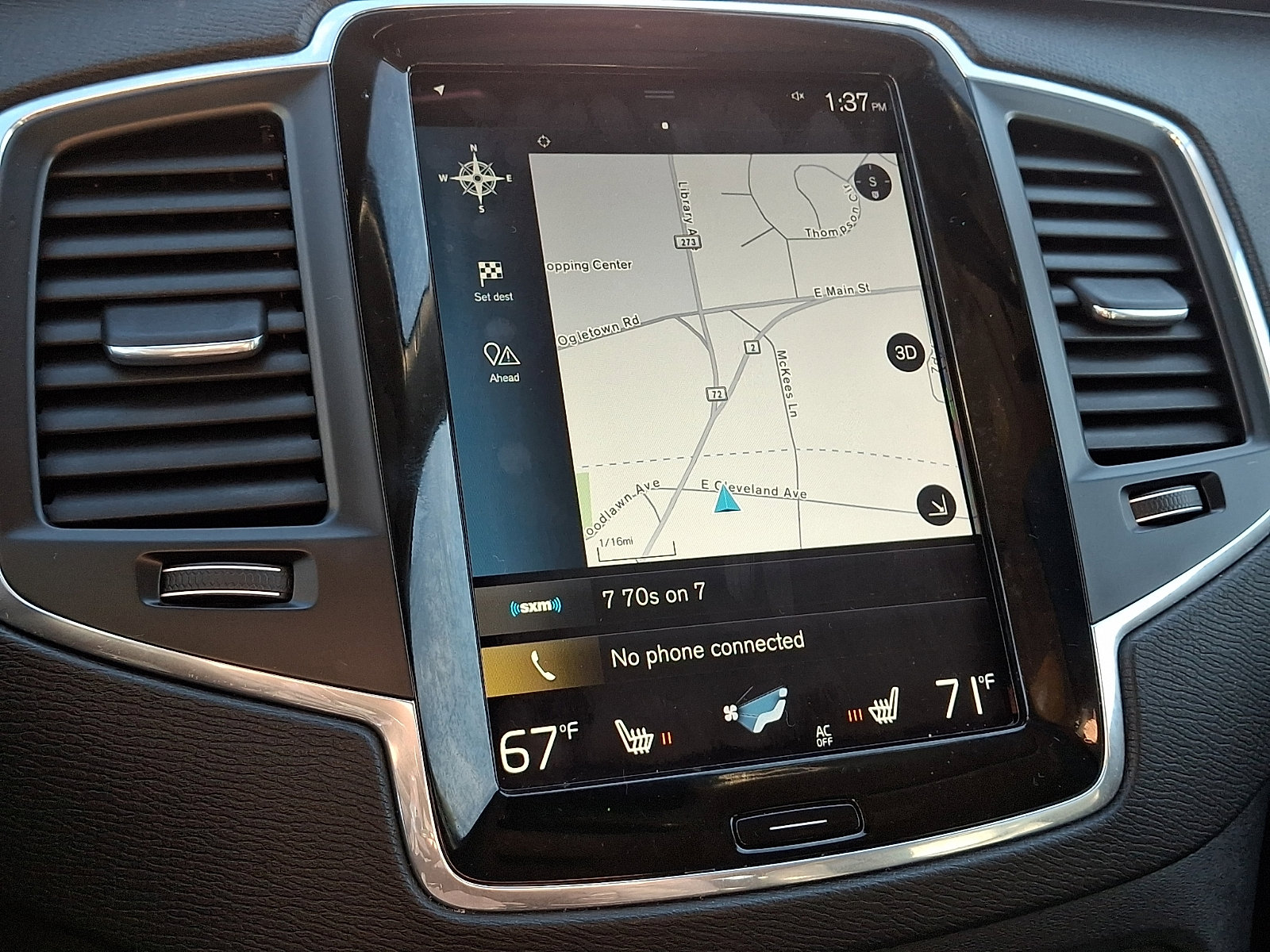 Used 2020 Volvo XC90 T6 Momentum w/ Protection Package Premier image 17