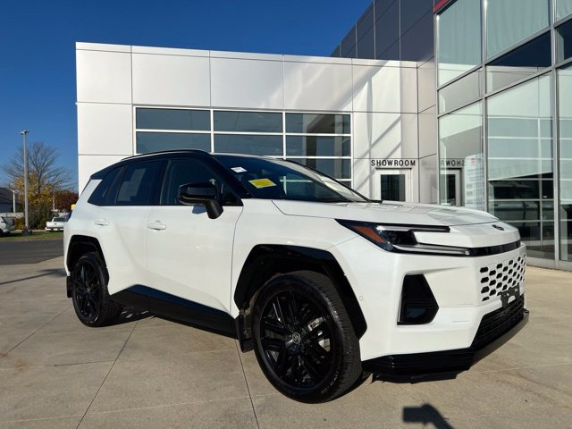 Used 2026 Toyota RAV4 XSE w/ Panoramic Sun Roof Package AWD/4WD image 1