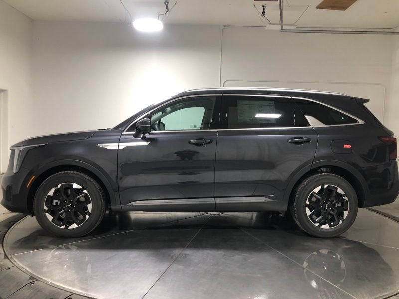 New 2026 Kia Sorento S FWD image 4