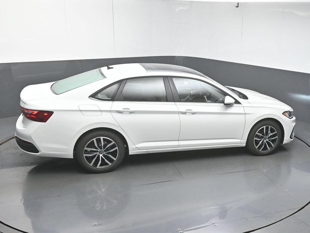 New 2026 Volkswagen Jetta SE FWD image 45